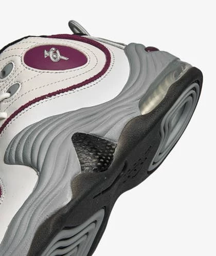 Nike Women's Air Penny II 3 Nike Women's Air Penny II - Imagen 3